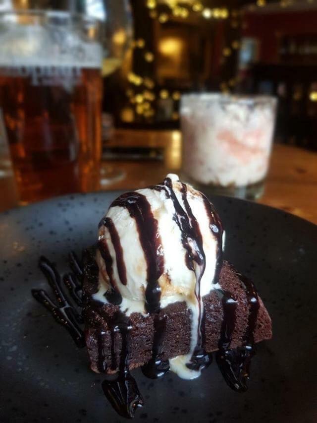 The Bear Inn Hodnet Dış mekan fotoğraf
